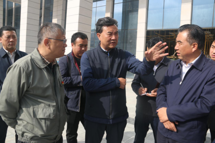 省人大常委會(huì)副主任、海東市委書記鳥成云專題調(diào)研曹家堡保稅物流園