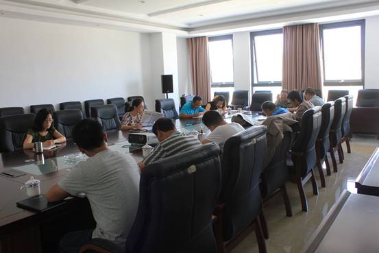 物產(chǎn)集團黨委委員、副總經(jīng)理劉玲同志赴臨空開投公司黨支部講 “兩學(xué)一做”教育專題黨