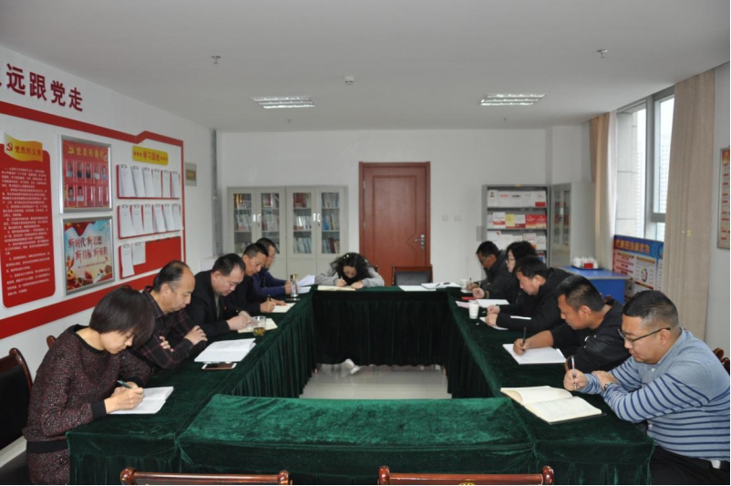 銘記“生命線”、分清“是非線” 修筑“防腐線”、不踩“高壓線”